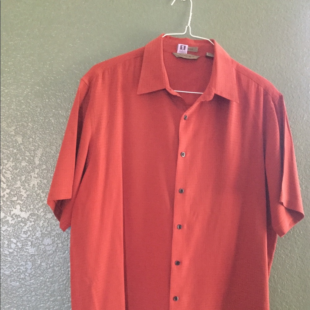 Men’s Axist Short Sleeve Shirt